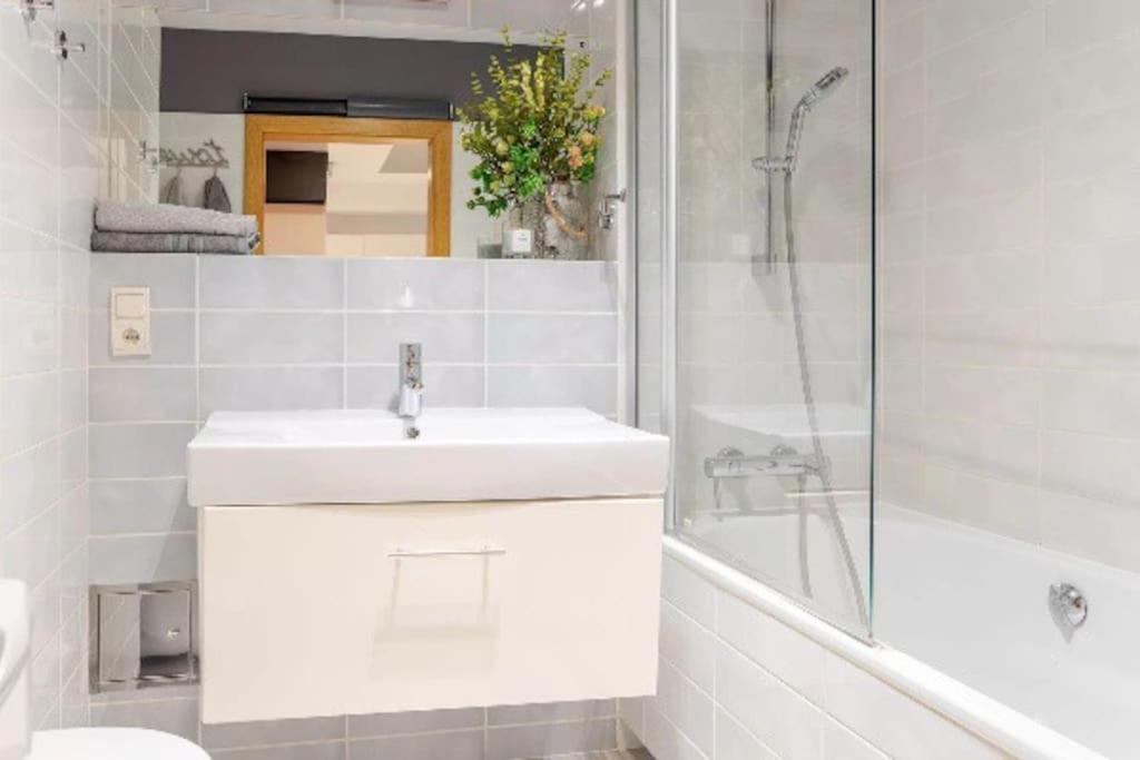 Uroczy Apartament - Angel City Красков Екстериор снимка